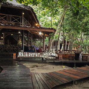 Raja Ampat Dive Resort